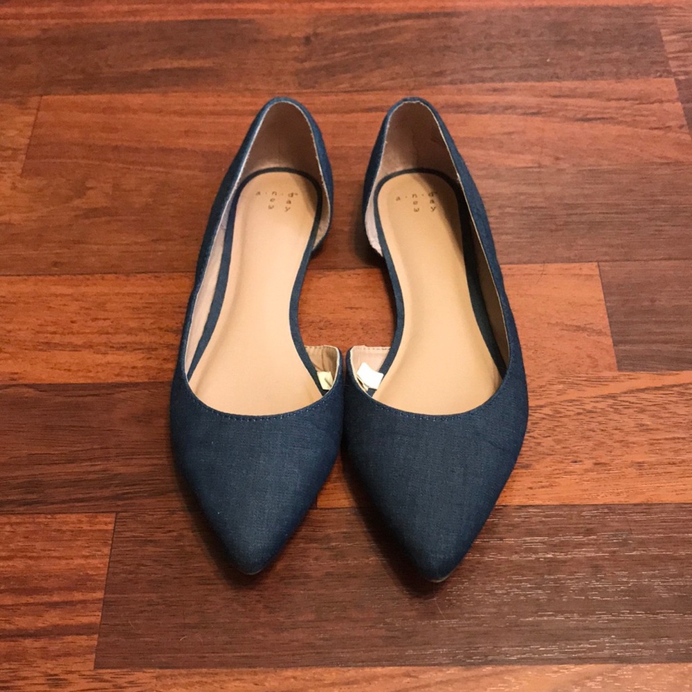 Chambray flats